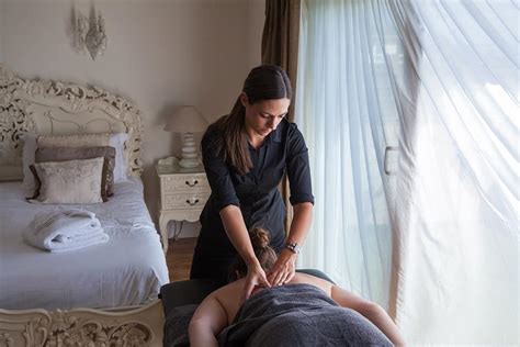 Intimate massage Escort Egilsstadir